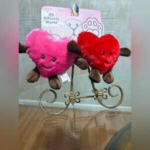 Giftable World Dog Toy 7" Heart w/ squeaker -2 Pack Red/Pink